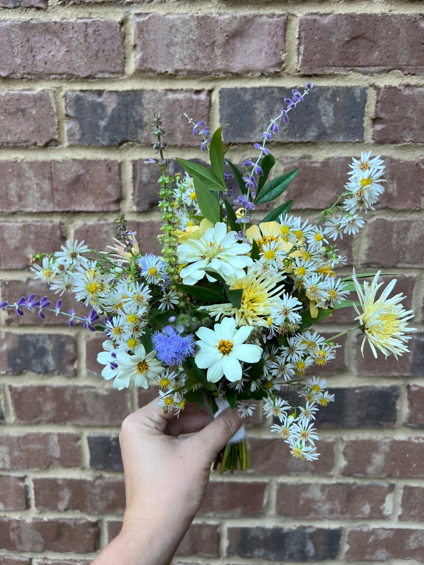 Corsages, Mini Bouquets, & Boutonnières