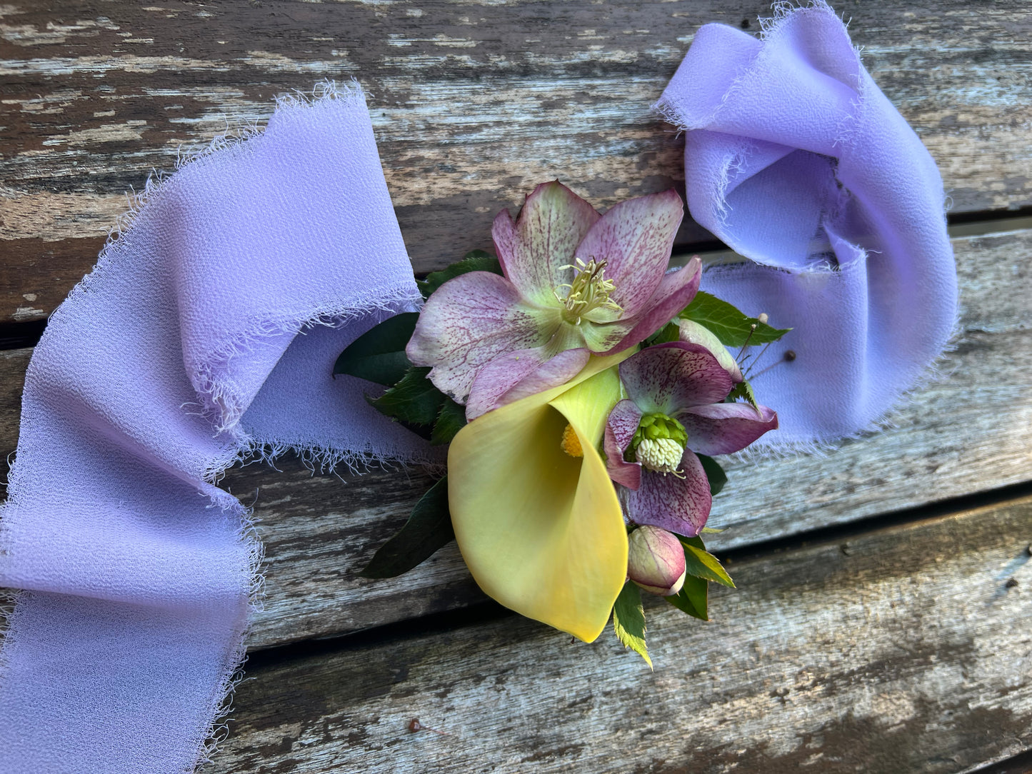 Corsages, Mini Bouquets, & Boutonnières