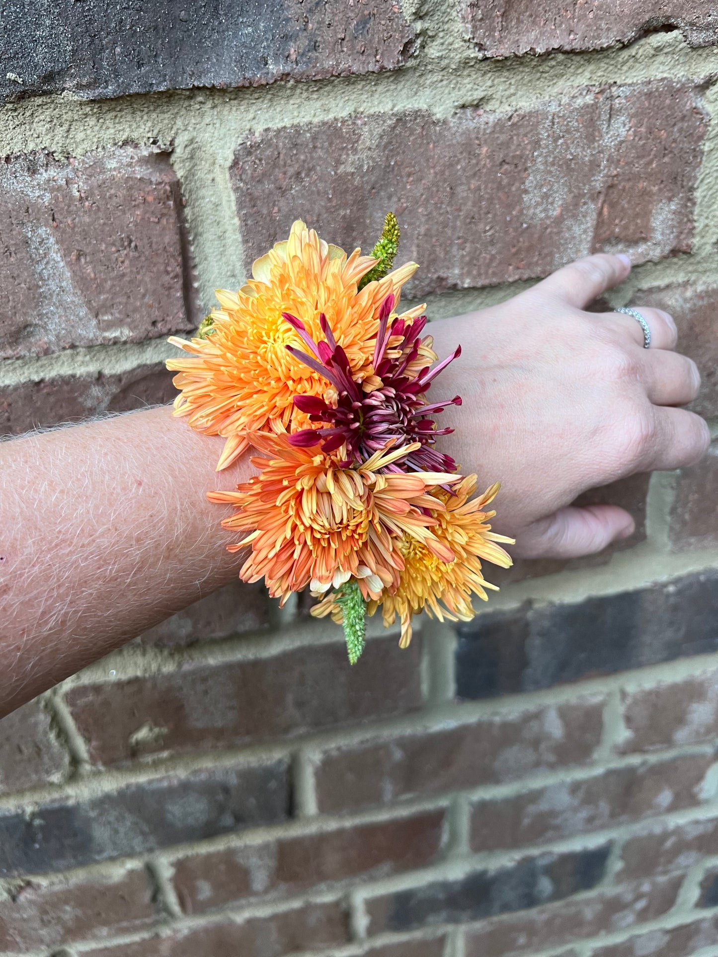 Corsages, Mini Bouquets, & Boutonnières